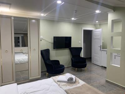 Taksim Miran Suit