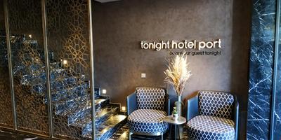 Tonight Hotel Port