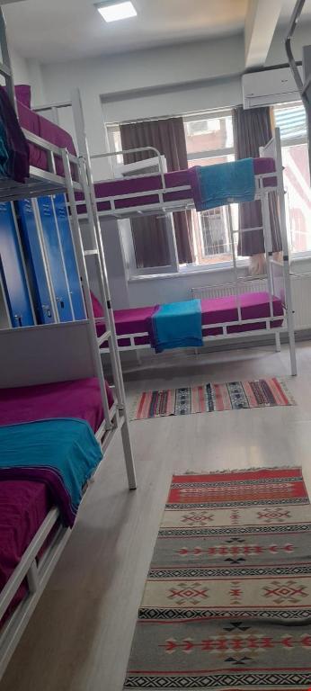 Xalila Hostel & Cafe