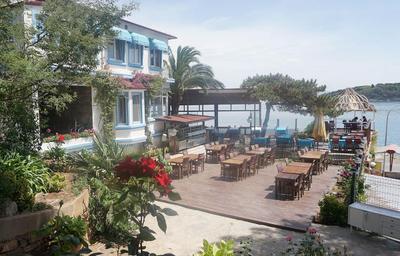 Pyrgos Otel Burgazada