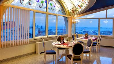 Blue Marmaray Hotel