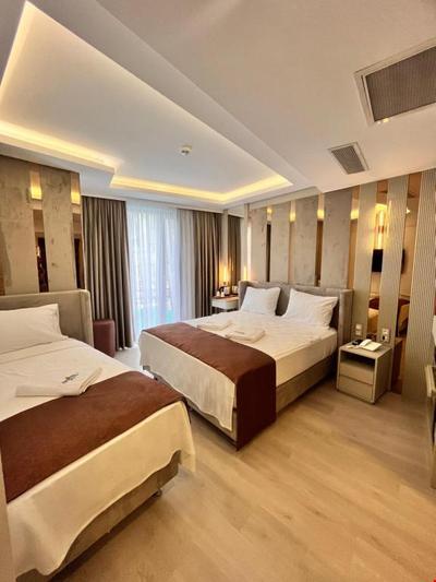 Cetin Port Hotel