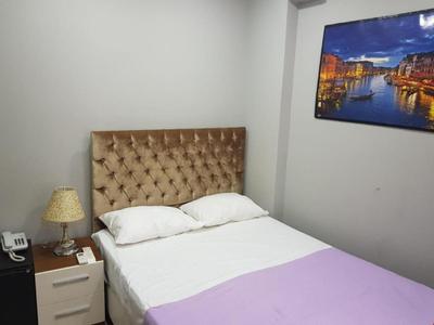 Eyfel Hotel