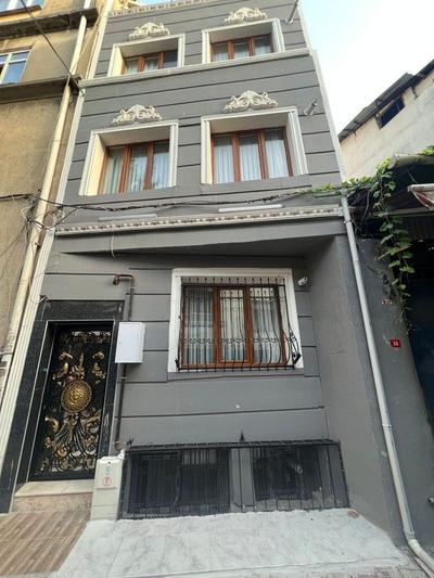 Pequena Casa Apart