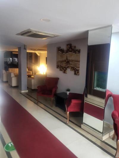 Lal Hotel