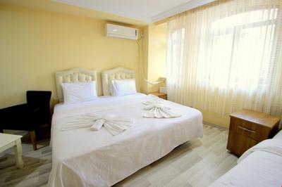 Maxi Hotel