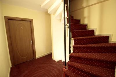 Maxi Hotel