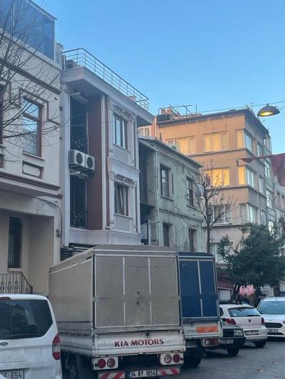 Mutlu Flat