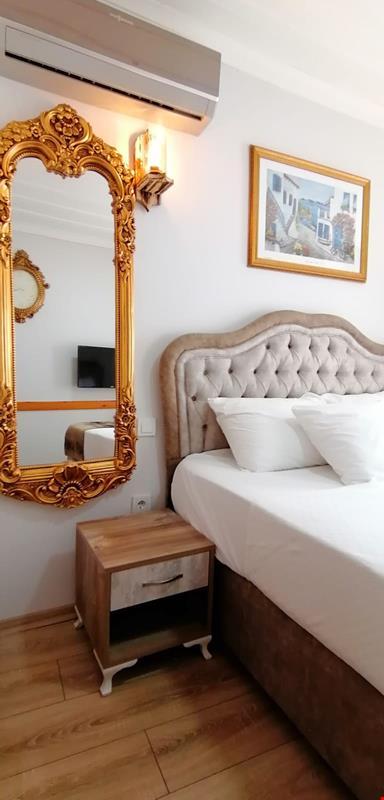 New Cherry Hotel & Hostel