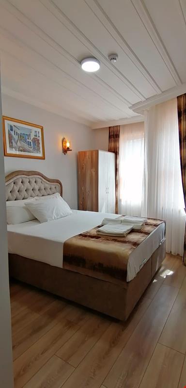 New Cherry Hotel & Hostel