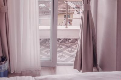 The Lola Hotel