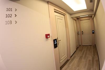 X Nellyi Otel