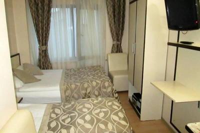 Glorina Hotel