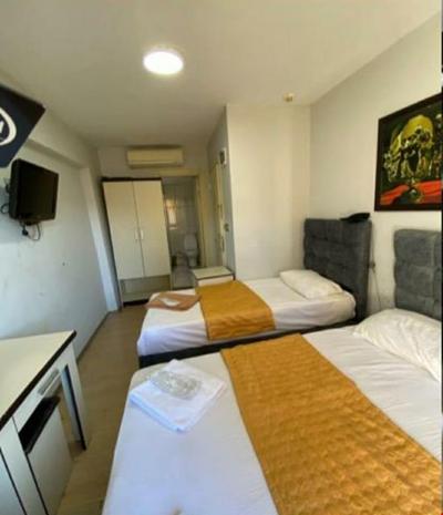 Glorina Hotel