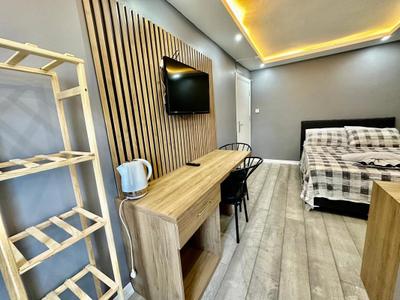 H&B Suite