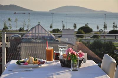 Dragos Island Hotel Restauran & Spa