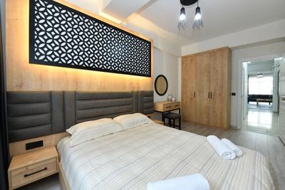 Somer Suite 10