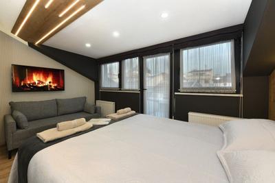 Space Suite 6