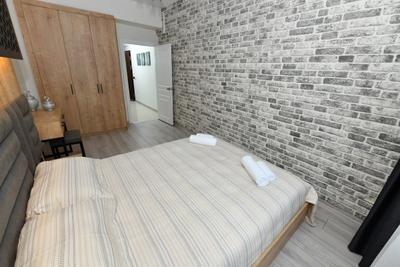 Somer Suite 10