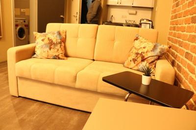 Suite 94/3
