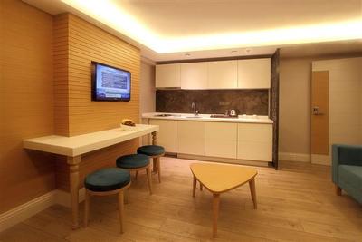 Carina Park Suites