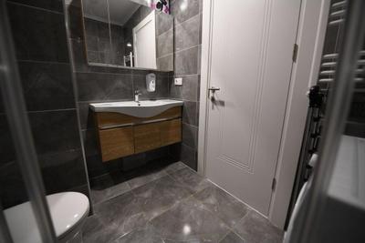 Kardes Suite 4