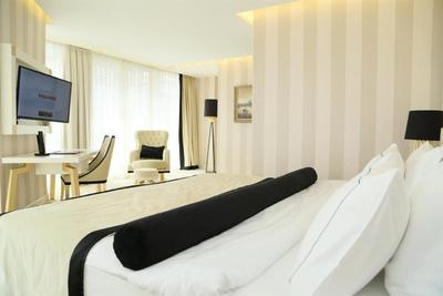 Ramada Hotel & Suites Sisli by Wyndham