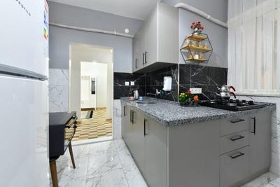 Center Suite 5