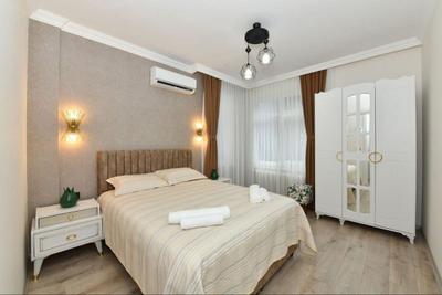 Center Suite 11