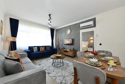 Center Suite 12