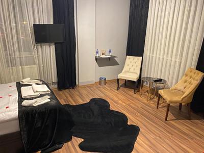 Lions Suit Hotel