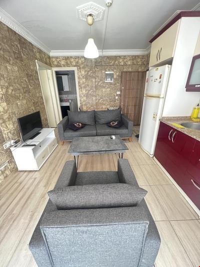 Kızıl Suit House