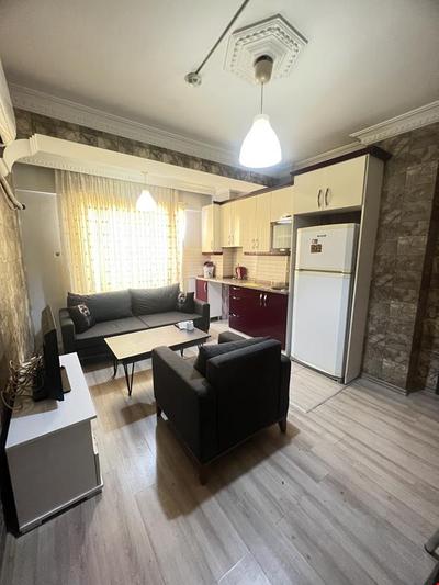 Kızıl Suit House