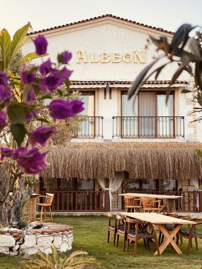 Albeon Butik Otel Alaçatı