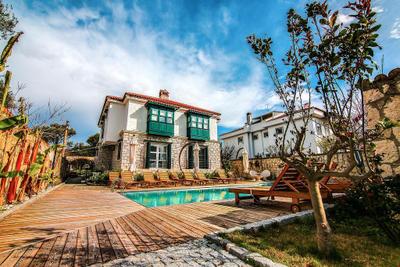 Boreas Boutique Hotel
