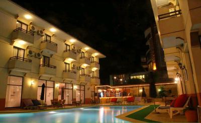 Kanarya Otel Çeşme