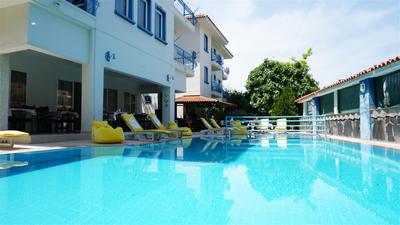 Koz Marigold Suites & Apartments