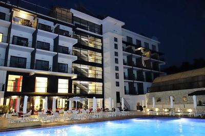 Love You Hotel Aya Yorgi