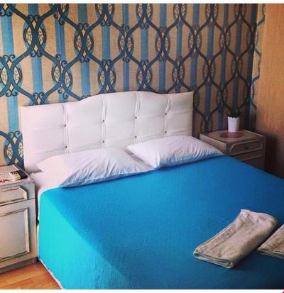 Otel B
