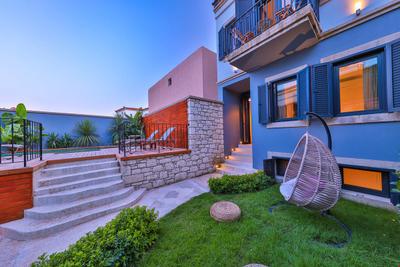 Pitoresk Otel