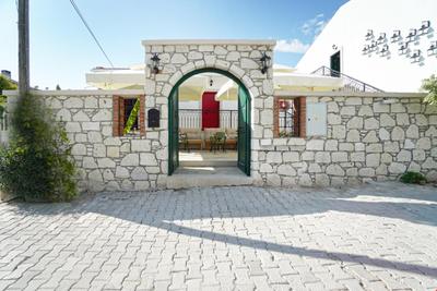 Pom Alacati