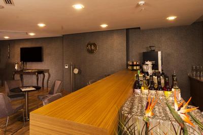Majura Hotel Business