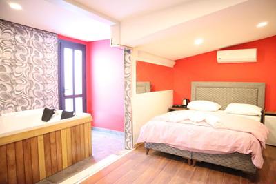 Renk Otel Karşıyaka