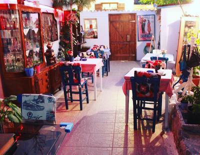 Kaleici Pansiyon Nostalji Kafe Bar
