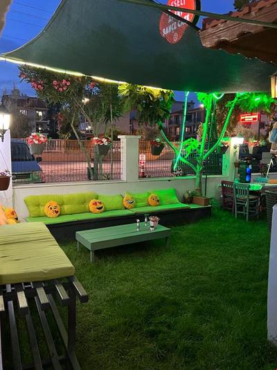 Neşeli Pansiyon Cafe