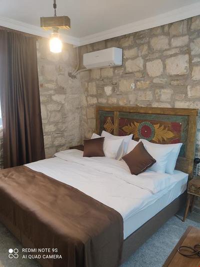 Chakra Vourla Hotel