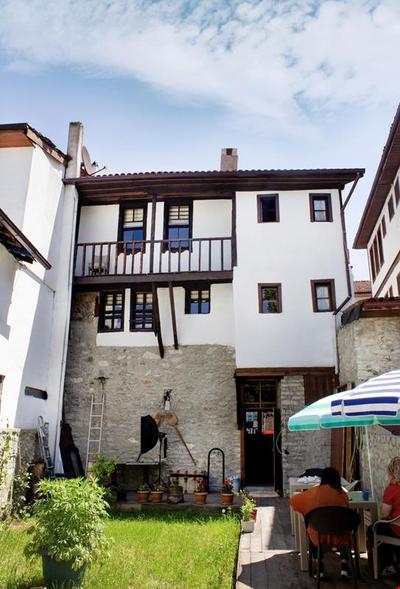 Yadigar Hanım Konağı