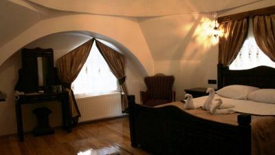 Kurşunluhan Hotel