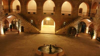 Kurşunluhan Hotel