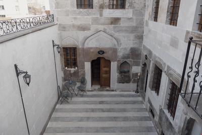 Kerem ile Aslı Hotel